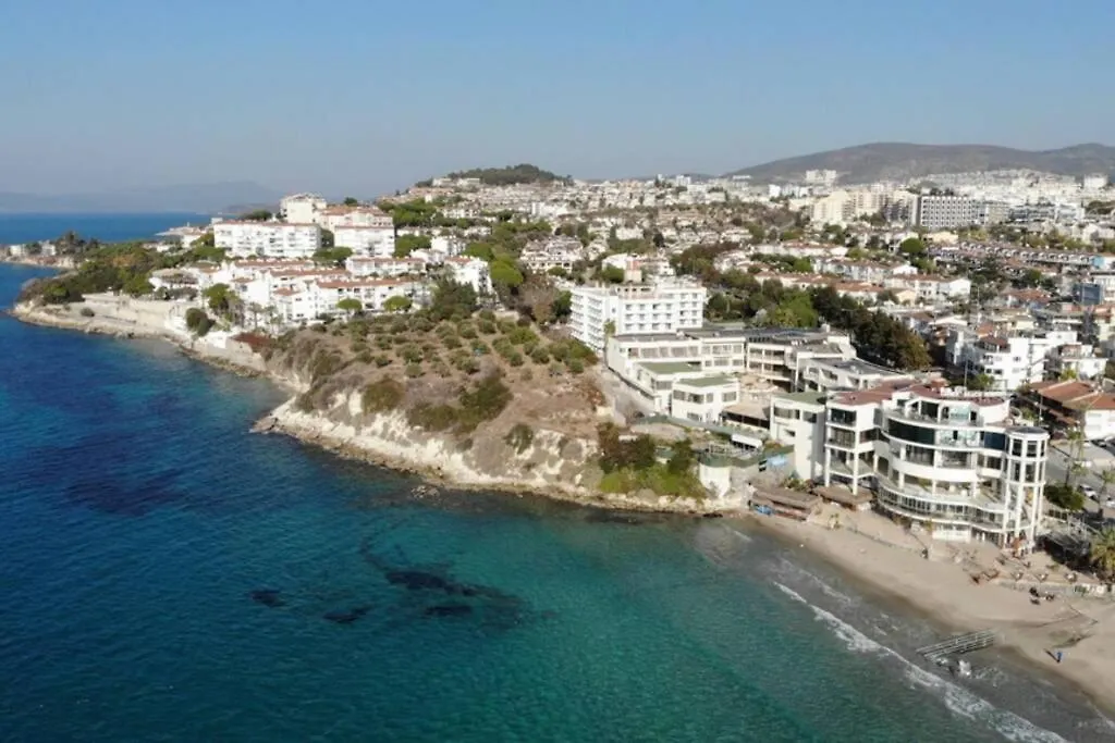 2+1 Apartm With Garden + Balcony , At Ladies Beach Κουσάντασι
