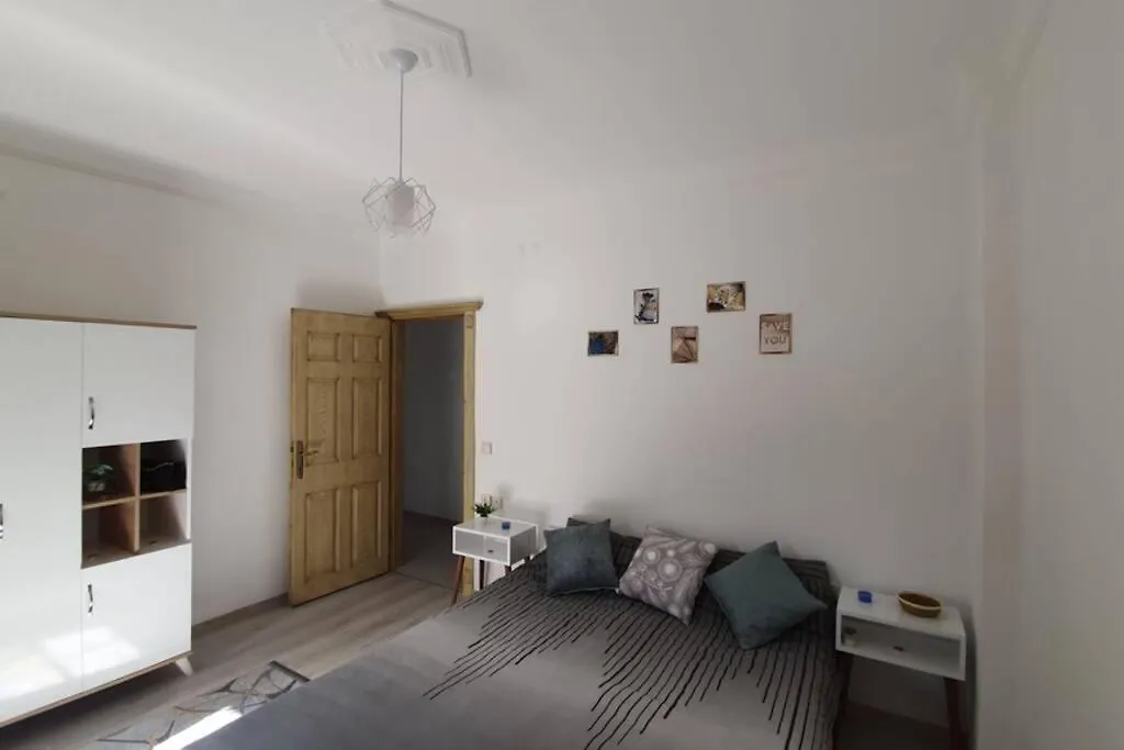 2+1 Apartm With Garden + Balcony , At Ladies Beach Κουσάντασι Διαμέρισμα