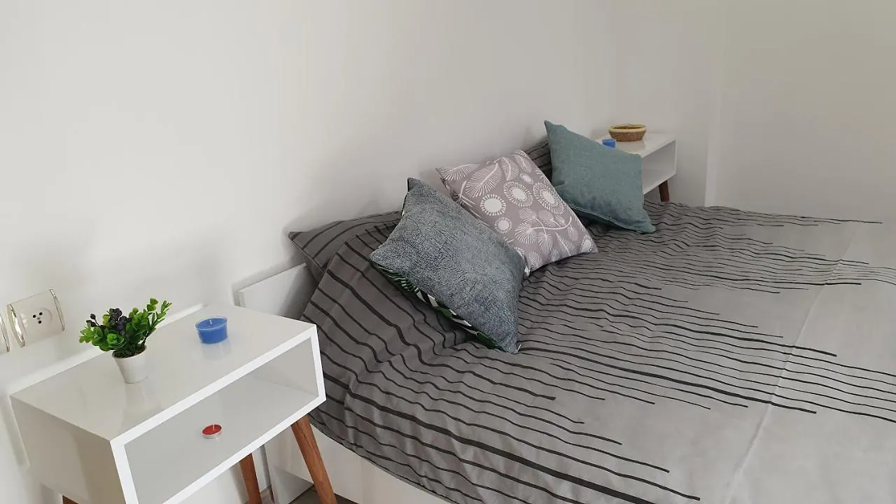 2+1 Apartm With Garden + Balcony , At Ladies Beach Κουσάντασι 0*,  Τουρκία
